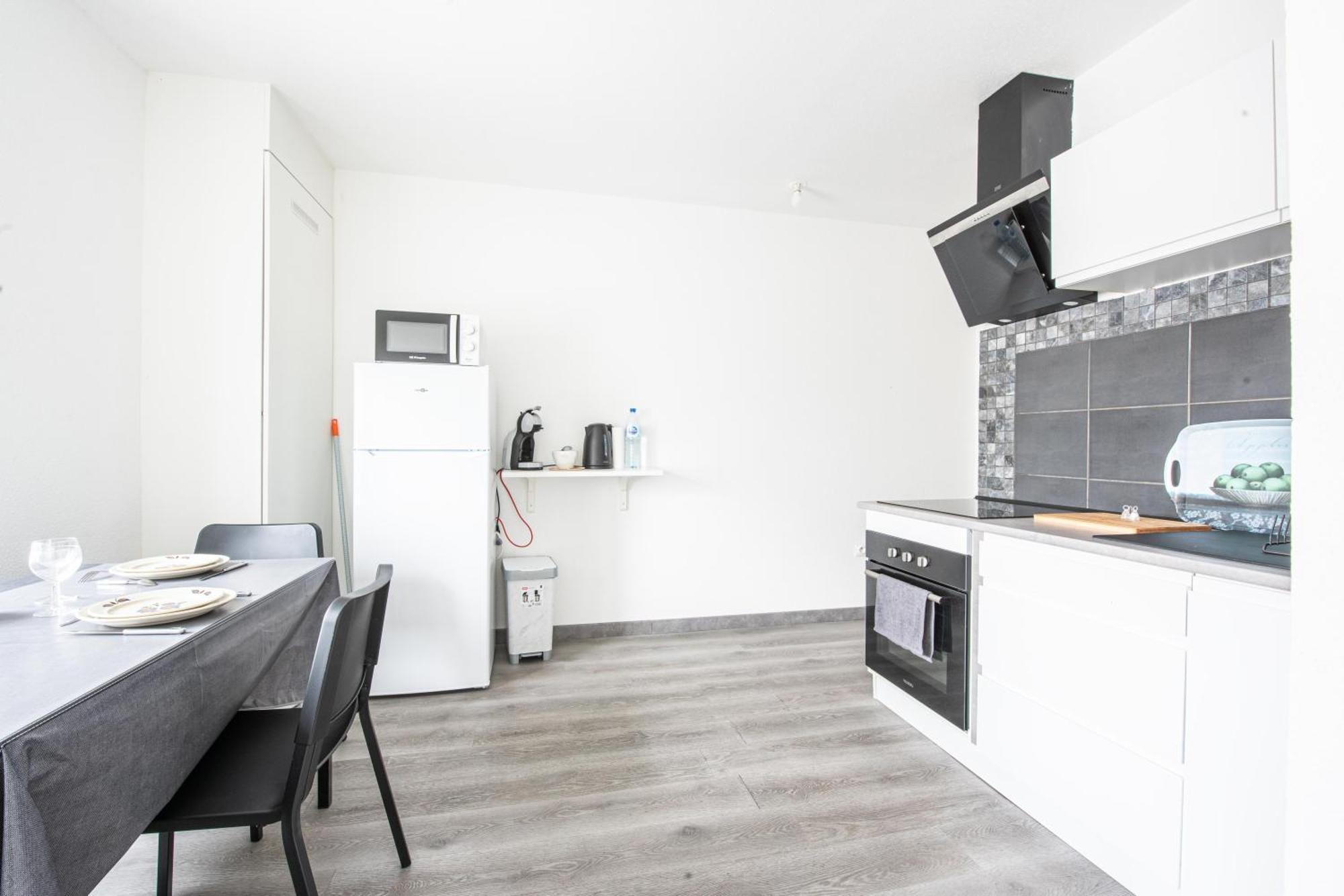 Oasis Mulhousien - Rdc, Wifi, Parking Apartment Mulhouse Ngoại thất bức ảnh